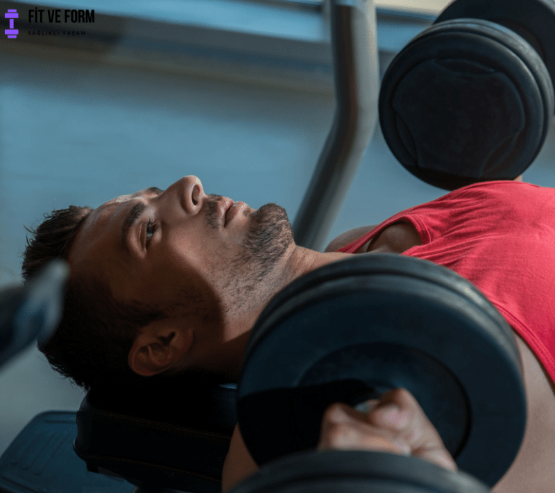 Chest press nedir? Nereyi çalıştırır? Nasıl yapılmalı? 5 Chest press nedir 3